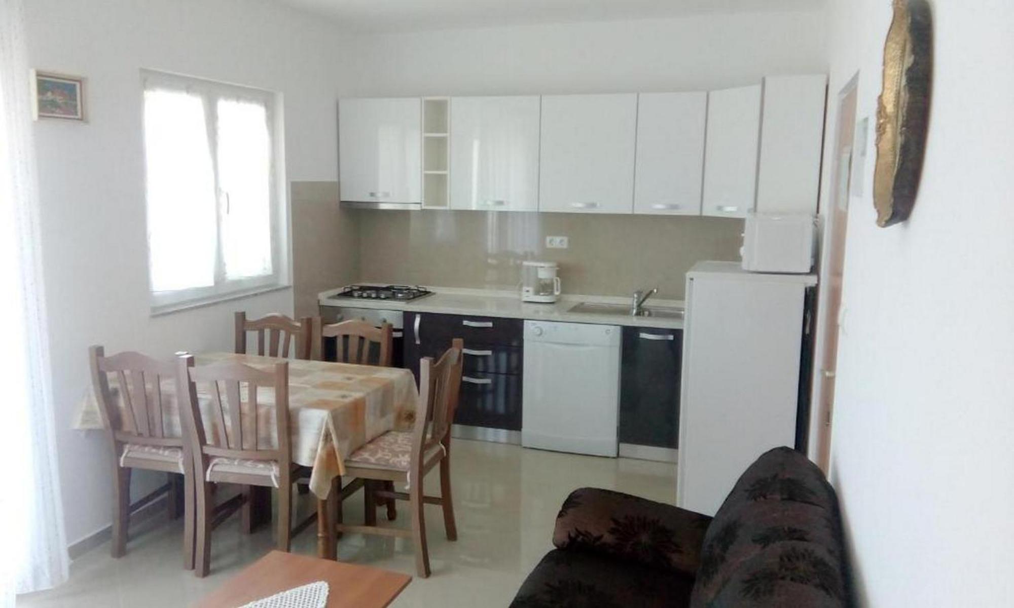Beg Apartment *