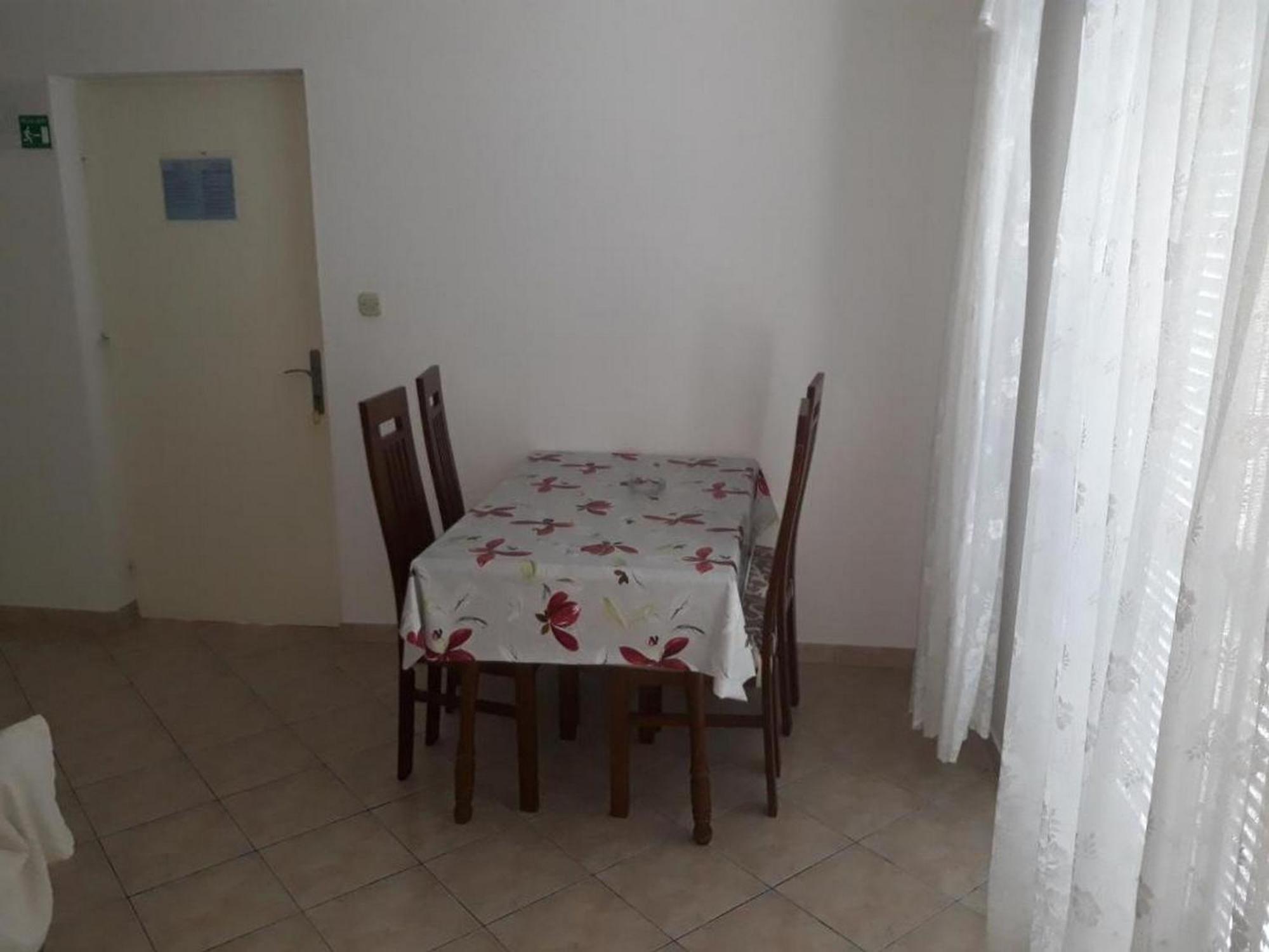 Beg Apartment *